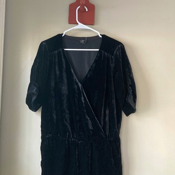 Loft Black Velvet Romper 6 NWOT - Picture 6 of 9